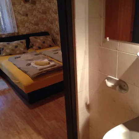 Guest house Abszolut Vendeghaz 2*