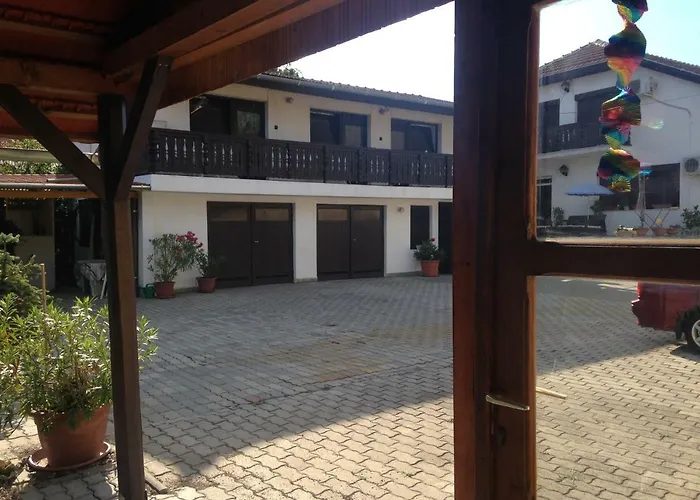 Casa de hóspedes Abszolut Vendeghaz
