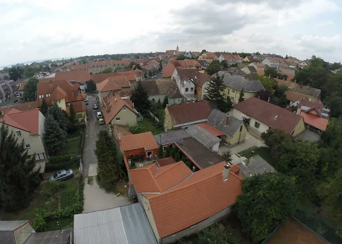 게스트하우스 Abszolut Vendeghaz